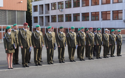 Slavnostní ukončení prvního kurzu protokolárních aktů na Posádkovém velitelství Praha